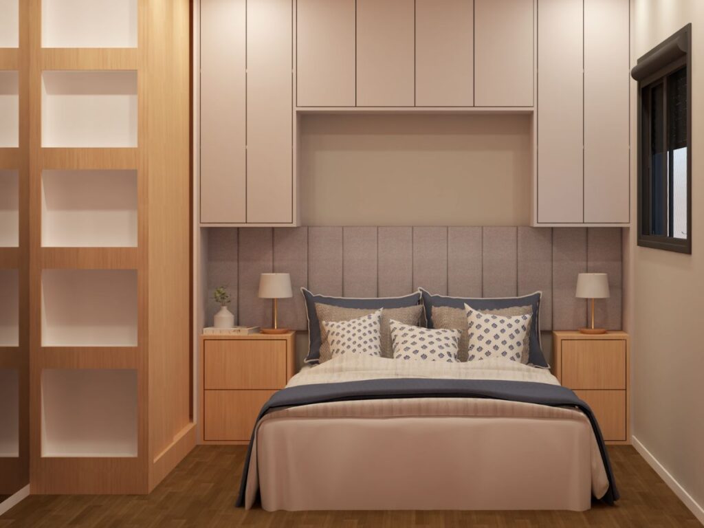 A imagem é de um projeto de um quarto planejado, todo em tons neutros, com cama de casal e nichos, que será executado pela Spetacollo Móveis Planejados na Zona Leste de SP.